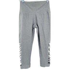 SCORPIO SOL Gray Athletic Capri Leggings